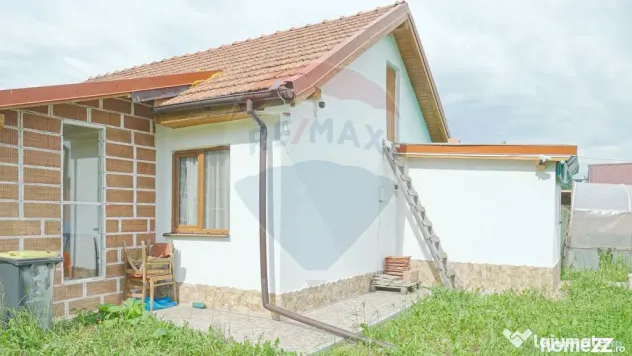 Teren Intravilan + Casa de vacanta Acris | Vama Buzaului ...