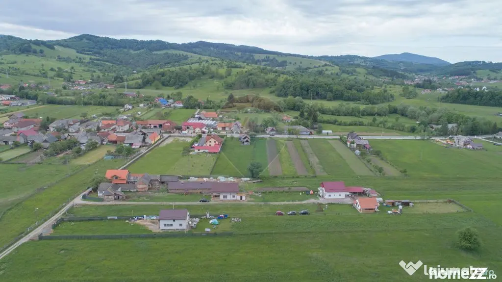 Teren Intravilan + Casa de vacanta Acris | Vama Buzaului ...