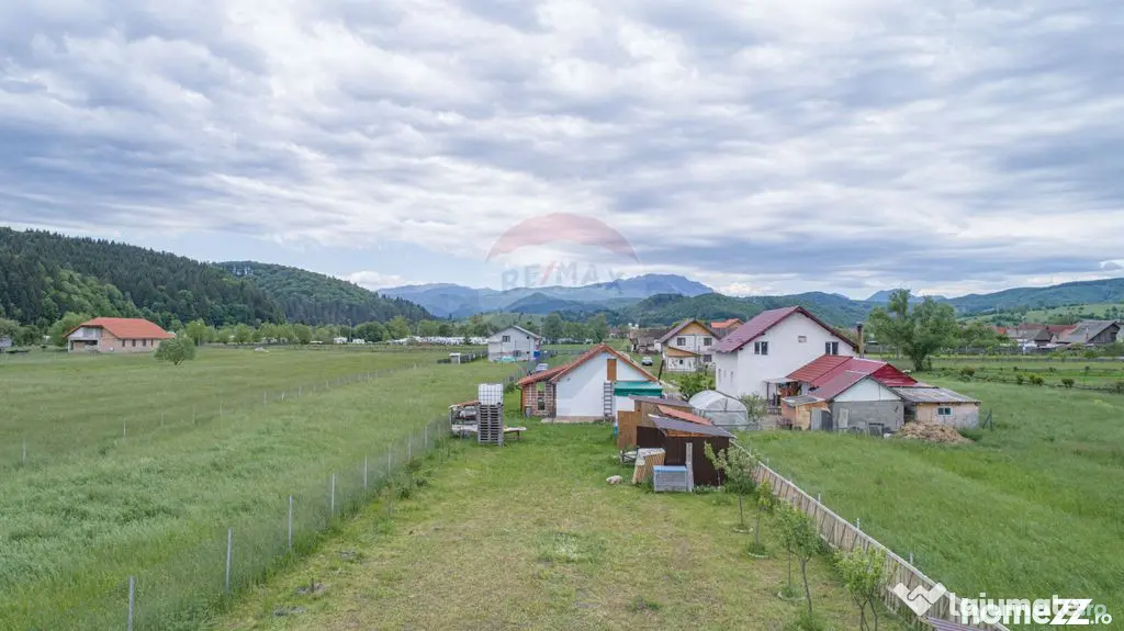 Teren Intravilan + Casa de vacanta Acris | Vama Buzaului ...