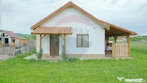 Teren Intravilan + Casa de vacanta Acris | Vama Buzaului ...
