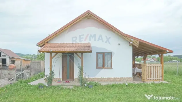 Teren Intravilan + Casa de vacanta Acris | Vama Buzaului ...