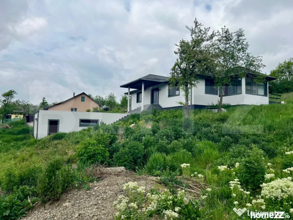 Casă stil mediteranean, 162 mp, teren 2600 mp, zona Siliva? - Bistrita (Bistrita-Nasaud)