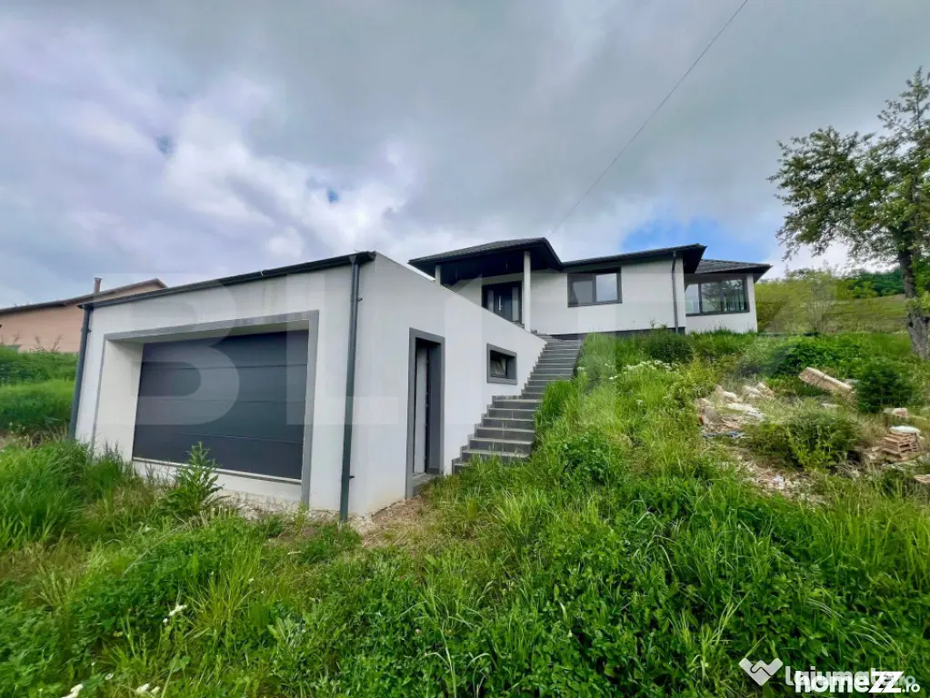 Casă stil mediteranean, 162 mp, teren 2600 mp, zona Siliva? - Bistrita (Bistrita-Nasaud)