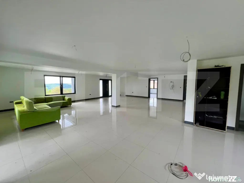 Casă stil mediteranean, 162 mp, teren 2600 mp, zona Siliva? - Bistrita (Bistrita-Nasaud)
