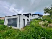 Casă stil mediteranean, 162 mp, teren 2600 mp, zona Siliva? 