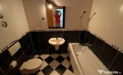 Apartament 3 camere, decomandat - zona Avantgarden 