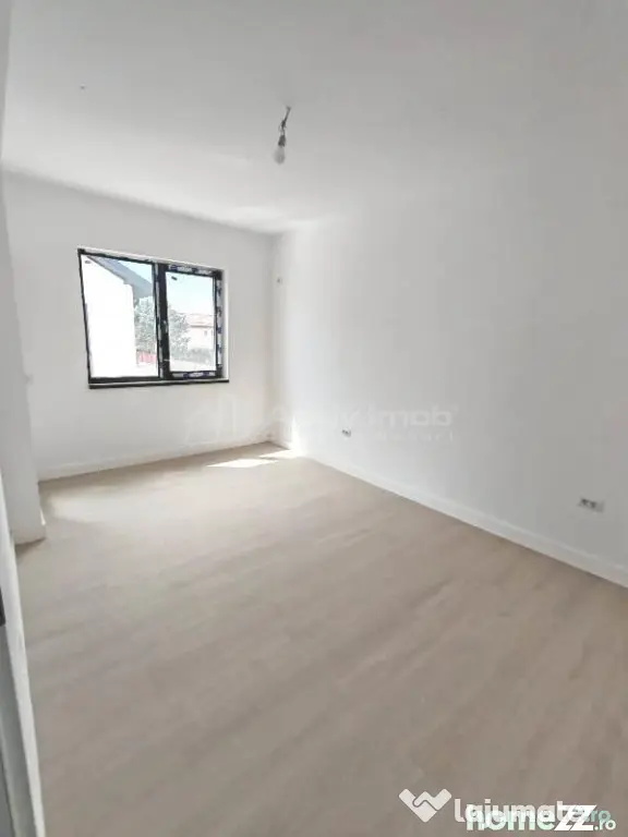- Casa - Vila - Prelungirea Ghencea - Dantelei -- 195000E - Bucuresti (Bucuresti-Ilfov)