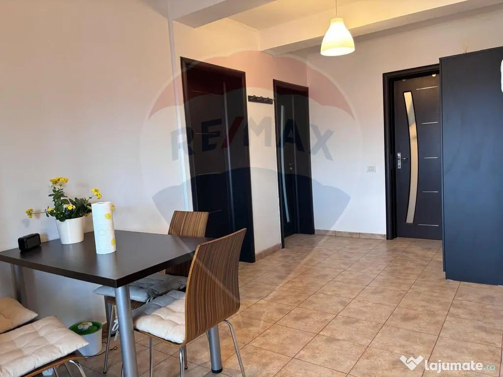 Apartament cu 2 camere de vânzare în zona Central
