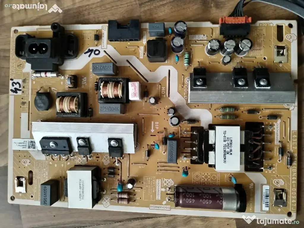 Dezmembrez samsung ue43ru7092