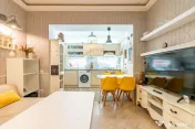 Apartament 4 camere de inchiriat in vila/ parter/ curte p... 