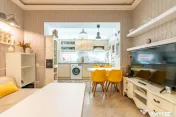 Apartament 4 camere de inchiriat in vila/ parter/ curte p...