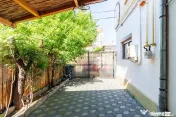 Apartament 4 camere de inchiriat in vila/ parter/ curte p...