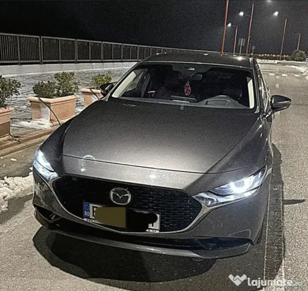 Vand Mazda 3 Sedan e-Skyactiv G122 MHEV Plus | 2019 | Stare excelentă