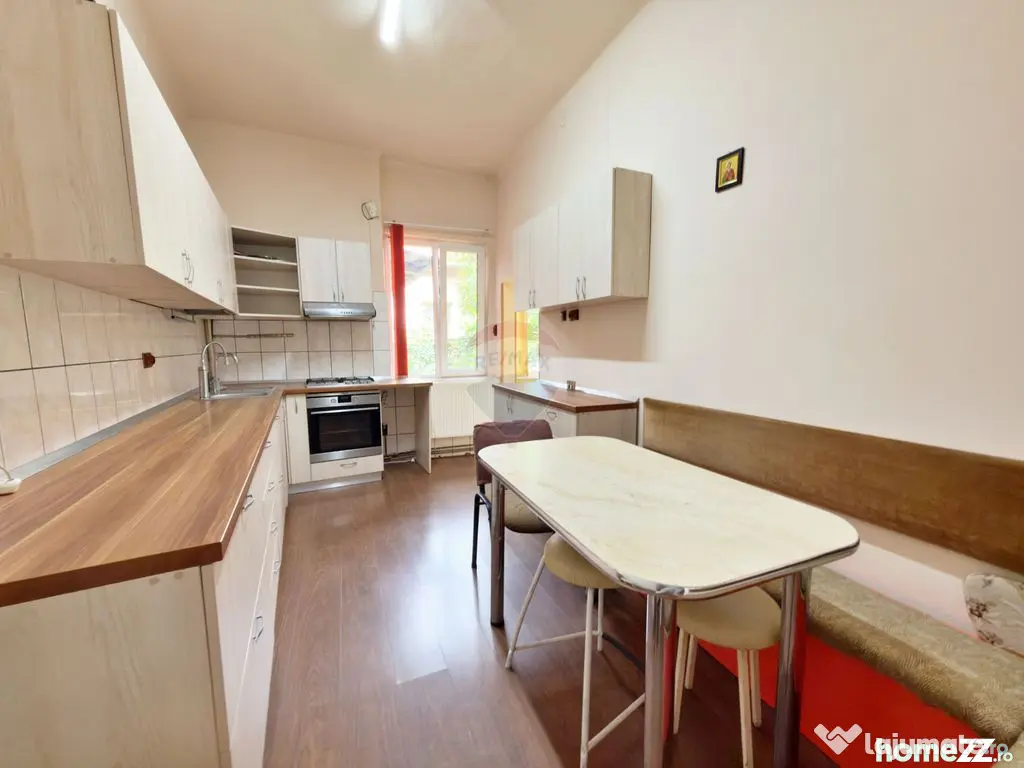 Apartament Spațios la Curte Comună | Ultracentral