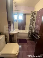 Aprtament decomandat 3 camere de vanzare 