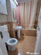 Cameră cabinet profesional de închiriat, 45 mp – etaj 1, 