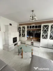 Casa/Vila cu 8 camere, 4 bai - Zarnesti 