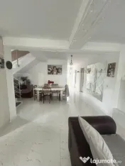 Casa/Vila cu 8 camere, 4 bai - Zarnesti 