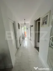 Casa/Vila cu 8 camere, 4 bai - Zarnesti 