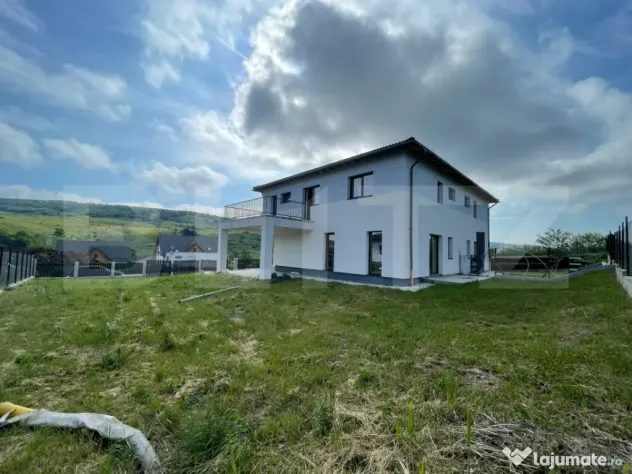 Oportunitate! Casa duplex în Corusu – 121 mp utili | 160.