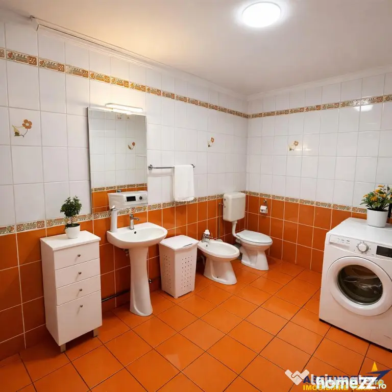 Casa in apreciabil potential,cu terase, curte,gradina echipa