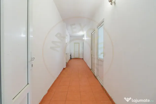Spatiu de inchiriat la intrarea in Bragadiru