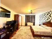 Casă cu 5 camere și un teren de 700 mp 