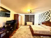 Casă cu 5 camere și un teren de 700 mp 