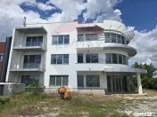 De Vânzare Clădire de Birouri 1.769 mp cu Teren 3.728 mp DN4 