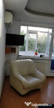 Tineretului etaj 2 decomandat