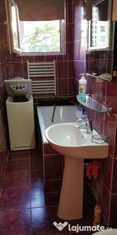 Tineretului etaj 2 decomandat