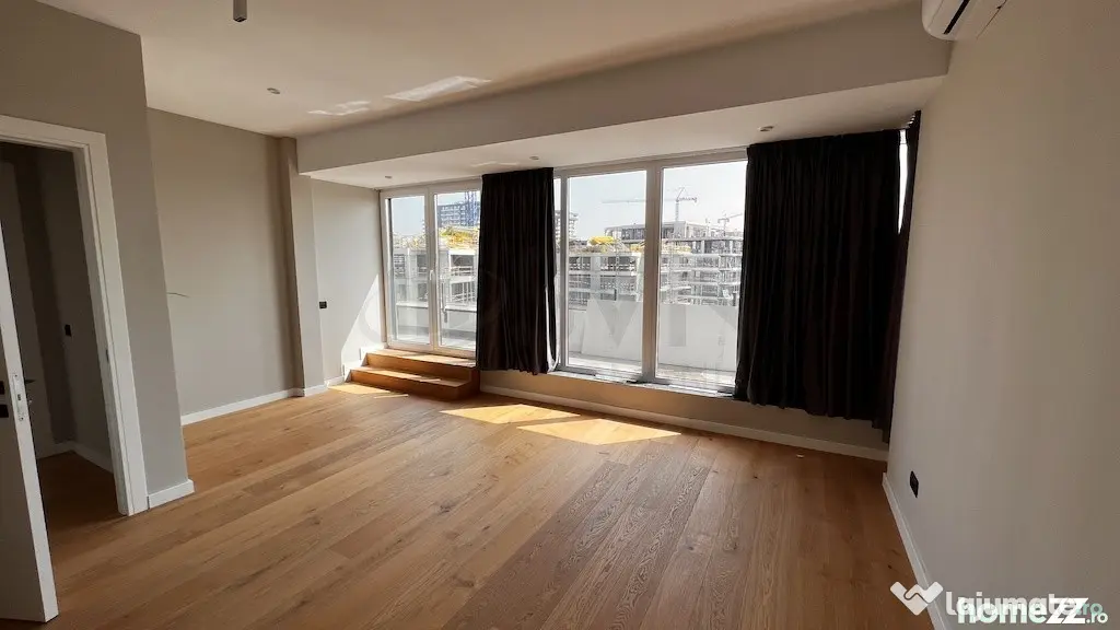Apartament spatios cu 3 terase