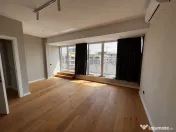 Apartament spatios cu 3 terase 