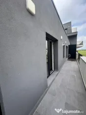 Apartament 2 camere de vânzare în Tomis Plus, Complex Maur