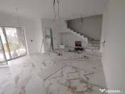 Duplex 5 camere - bucatarie separata - toate utilitatile 