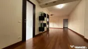 Apartament 6 Camere l Spatios l Sisesti 