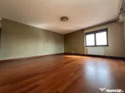 Apartament 6 Camere l Spatios l Sisesti 