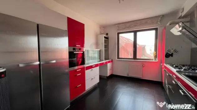 Apartament 6 Camere l Spatios l Sisesti