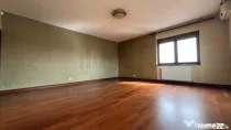 Apartament 6 Camere l Spatios l Sisesti