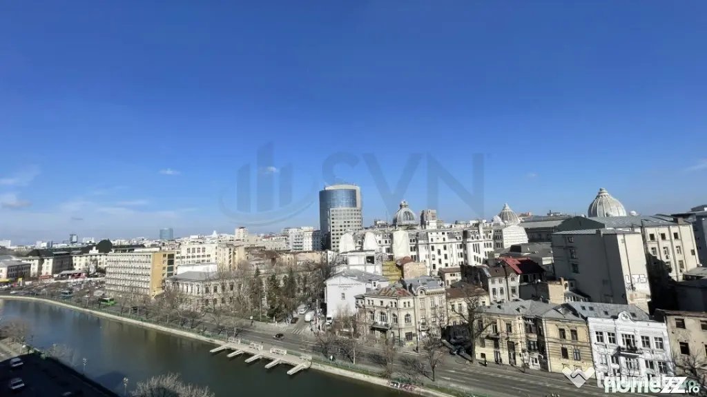 Piata Unirii - Cladire S P si 9 etaje 3560mp pretabil bir...