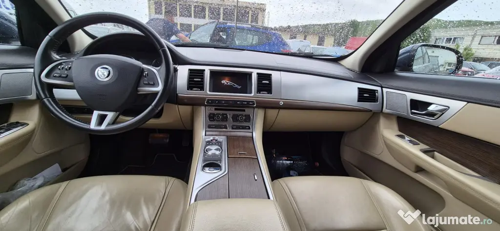 Jaguar XF 2.2 Automat