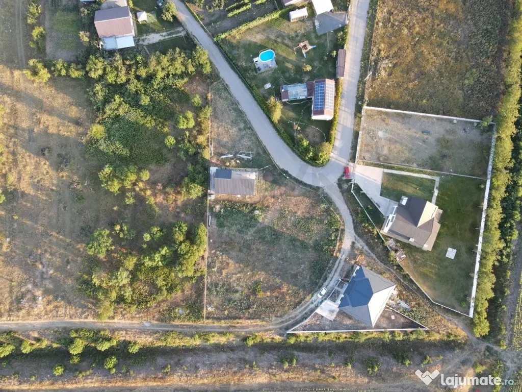 Teren zona Tamasi Corbeanca 922 mp - locatie linistita