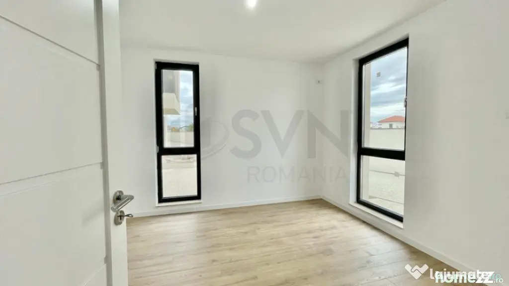 Casa cu 5 camere tip duplex