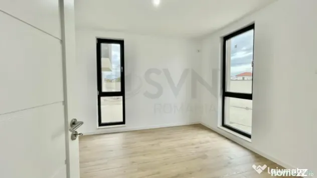 Casa cu 5 camere tip duplex