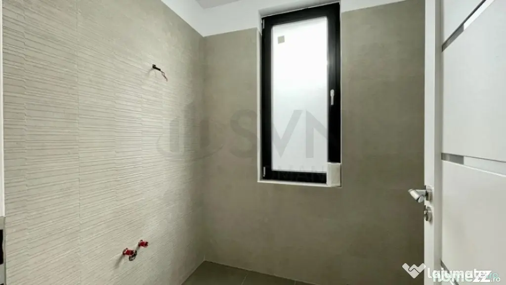 Casa cu 5 camere tip duplex