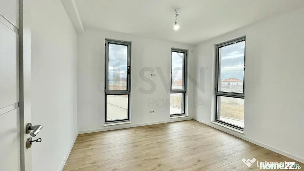 Casa cu 5 camere tip duplex