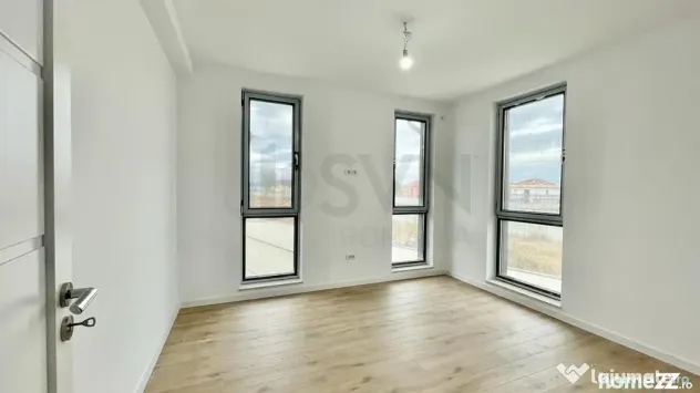 Casa cu 5 camere tip duplex