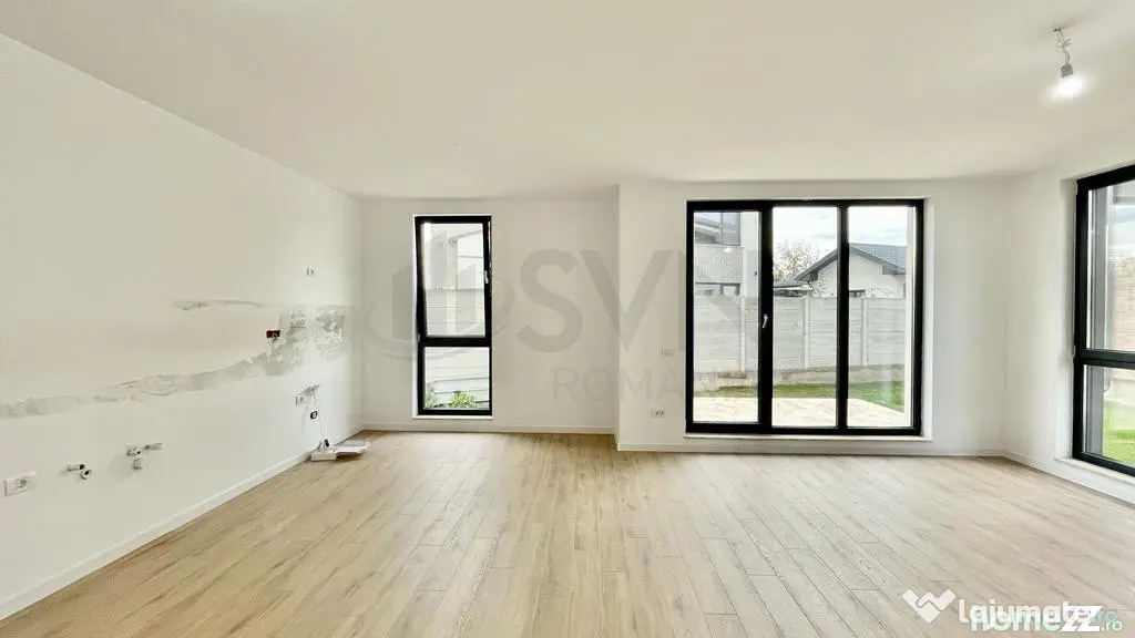 Casa cu 5 camere tip duplex