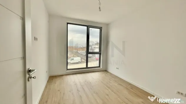 Casa cu 5 camere tip duplex