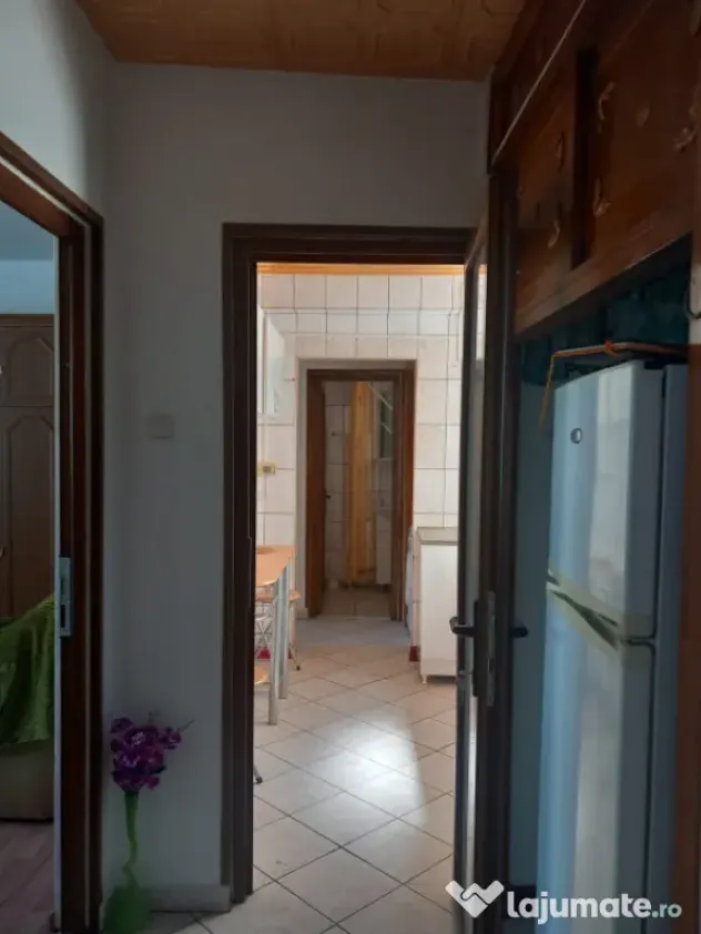 Apartament 3 camere | 75 mp | Piața Victoriei | Etaj 2 | Se